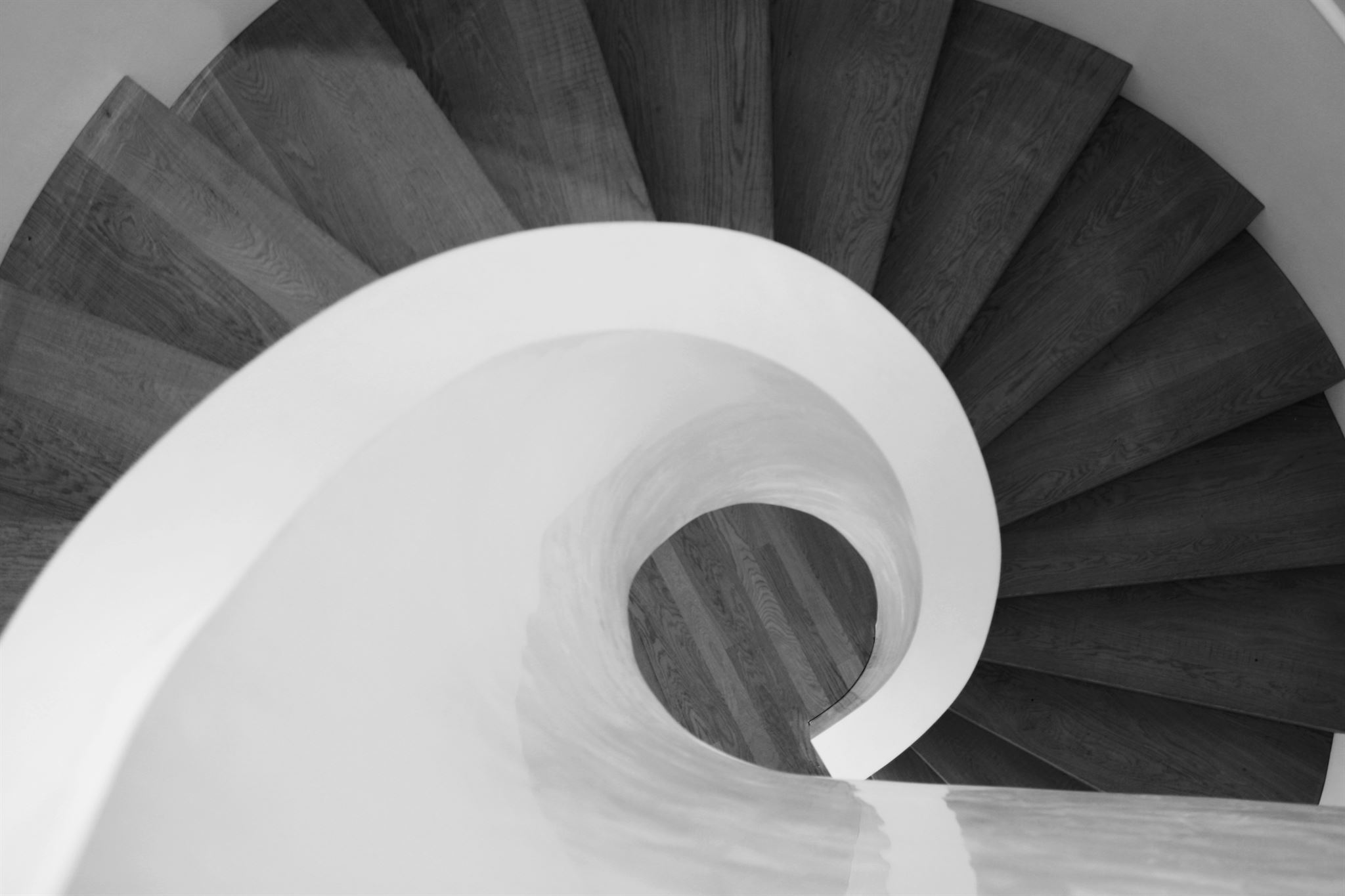 Black-and-white-spiralling-staircase